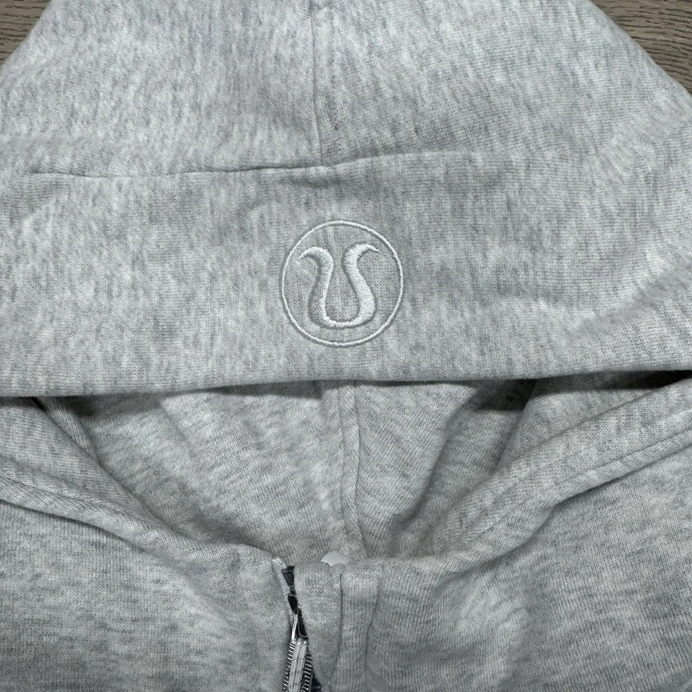 lululemon athletica this piece